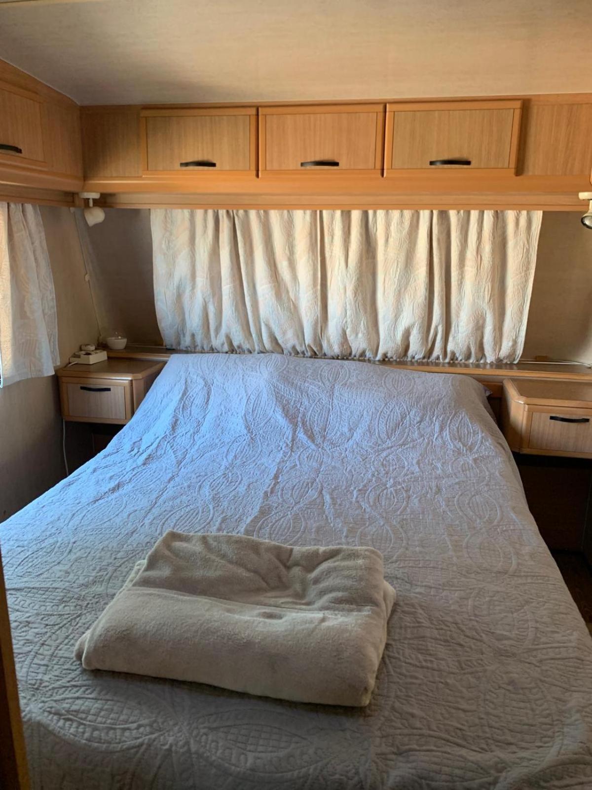 Large Camper In The Olive Grove Hotel Banjole Exterior foto